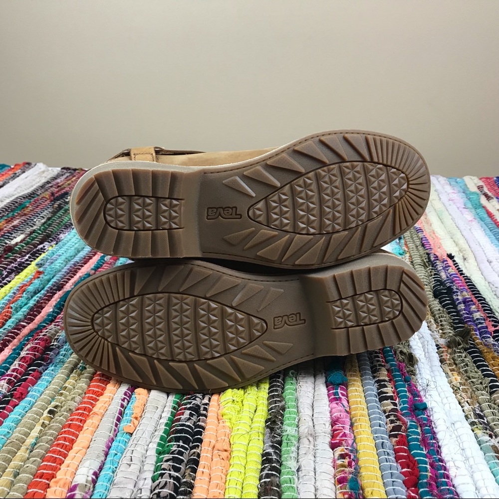 Teva De La Vina Chelsea Pecan Ankle Boot - Picture 6 of 8